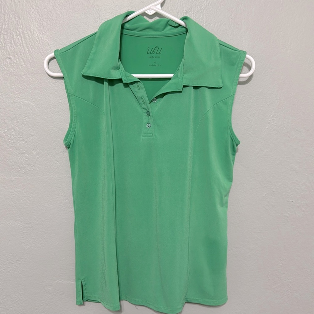Green women's golf shirt sleeveless